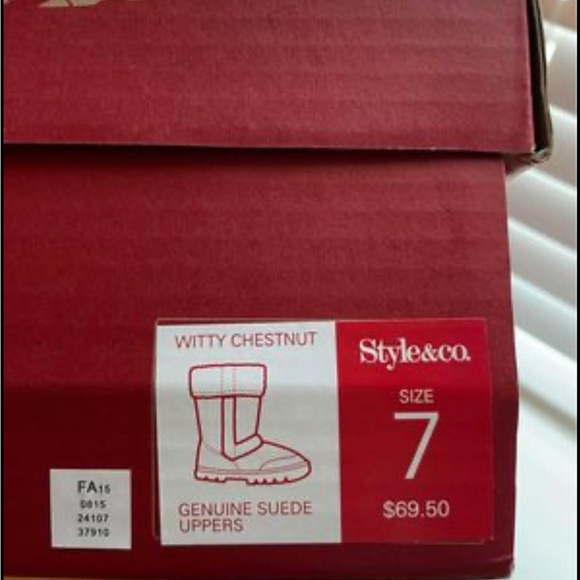 NEW in box: Genuine suede, faux shearling boots, size 7 - Picture 2 of 2